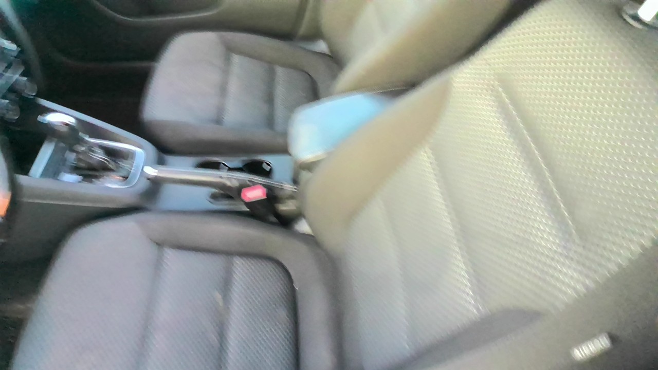 https://f005.backblazeb2.com/file/img-partshotlines-com/Inventory/EC801/Vehicle/220593_09.jpg