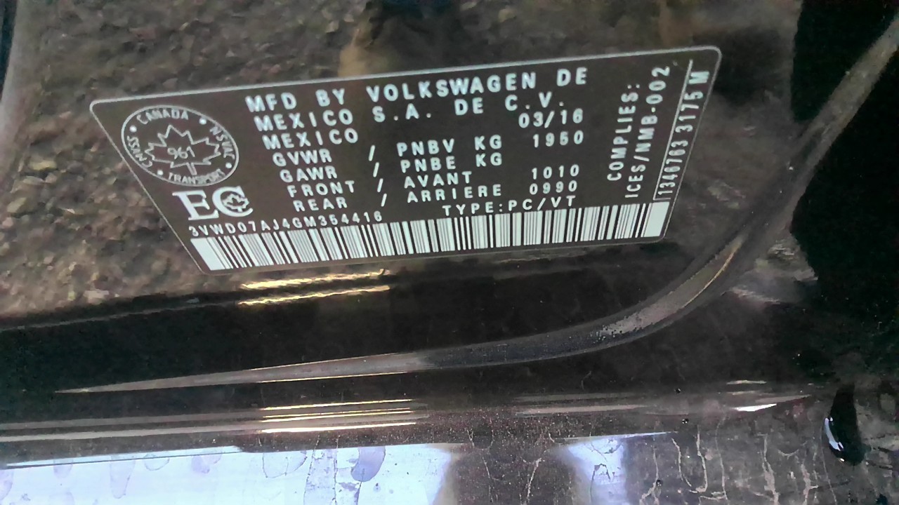 https://f005.backblazeb2.com/file/img-partshotlines-com/Inventory/EC801/Vehicle/220593_10.jpg