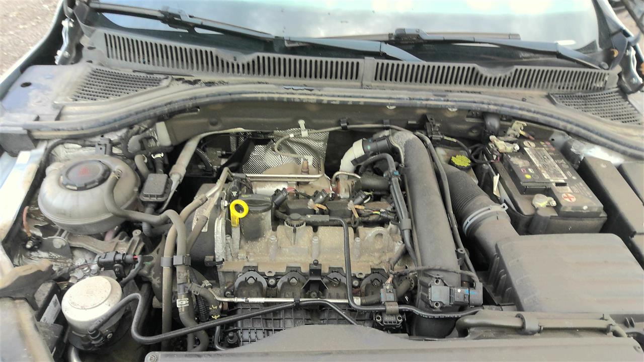 https://f005.backblazeb2.com/file/img-partshotlines-com/Inventory/EC801/Vehicle/220715_09.jpg