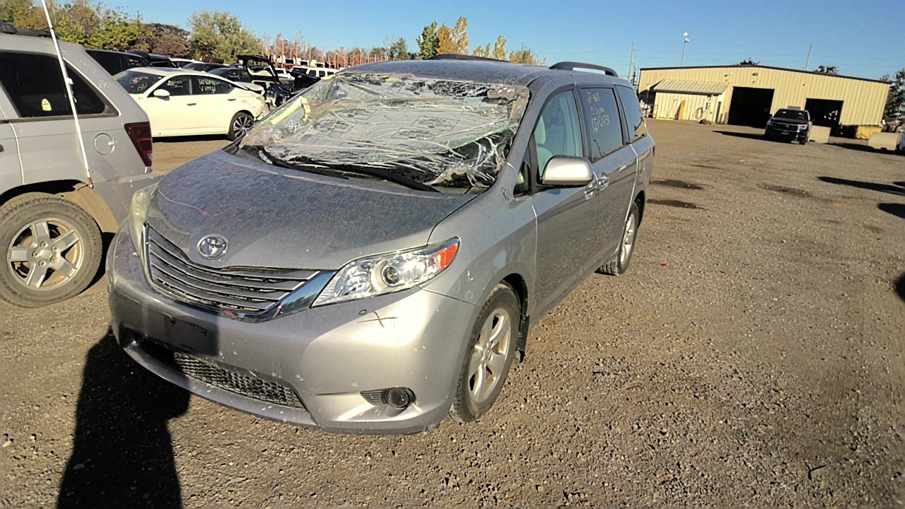 https://f005.backblazeb2.com/file/img-partshotlines-com/Inventory/EC801/Vehicle/220726_02.jpg