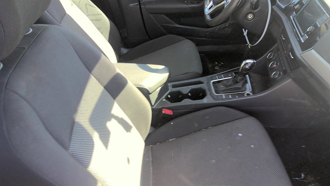 https://f005.backblazeb2.com/file/img-partshotlines-com/Inventory/EC801/Vehicle/220727_06.jpg