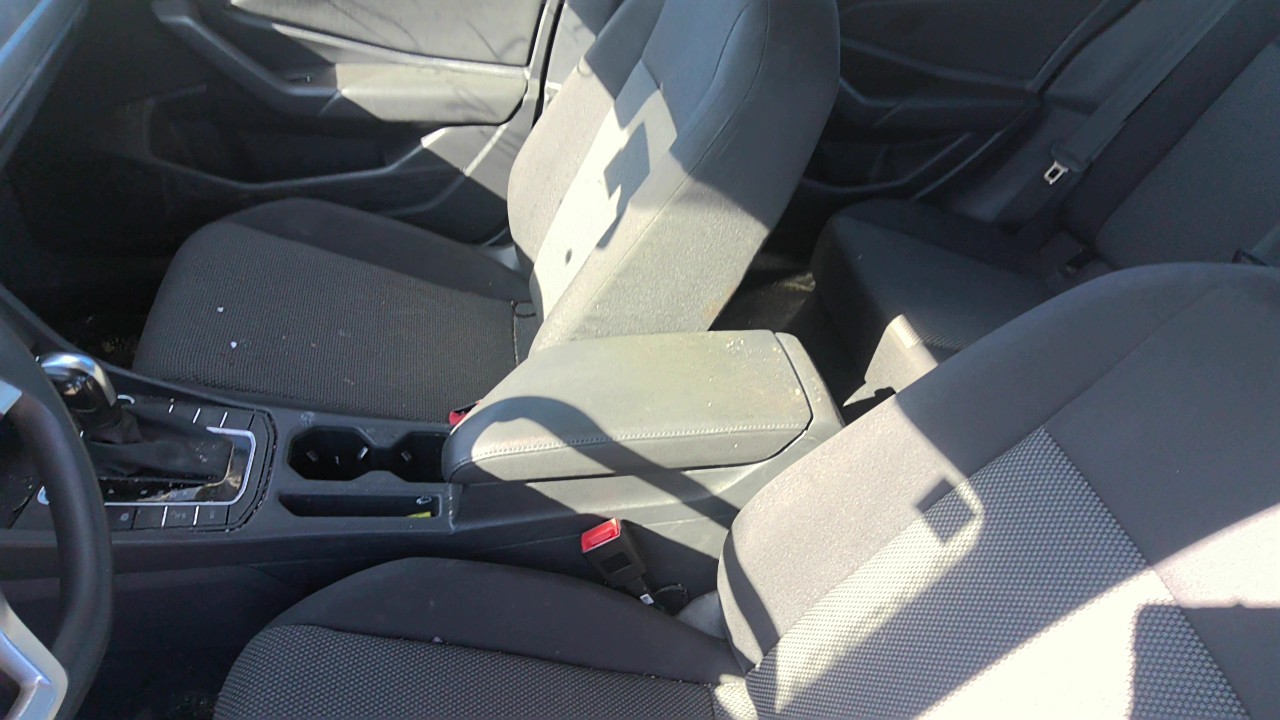 https://f005.backblazeb2.com/file/img-partshotlines-com/Inventory/EC801/Vehicle/220727_09.jpg