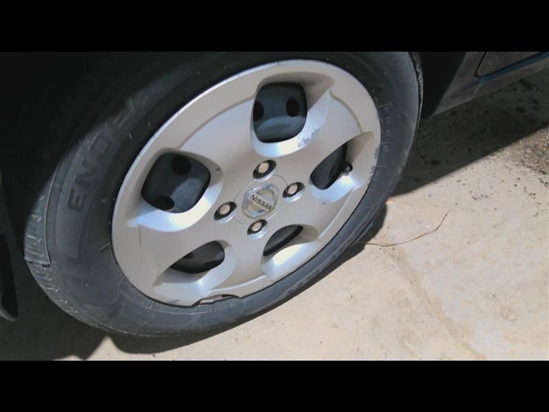 https://f005.backblazeb2.com/file/img-partshotlines-com/Inventory/EC845/Vehicle/2556_11.jpg