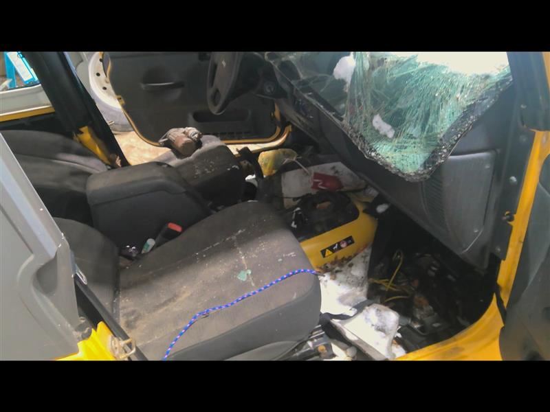 https://f005.backblazeb2.com/file/img-partshotlines-com/Inventory/EC845/Vehicle/2581_06.jpg