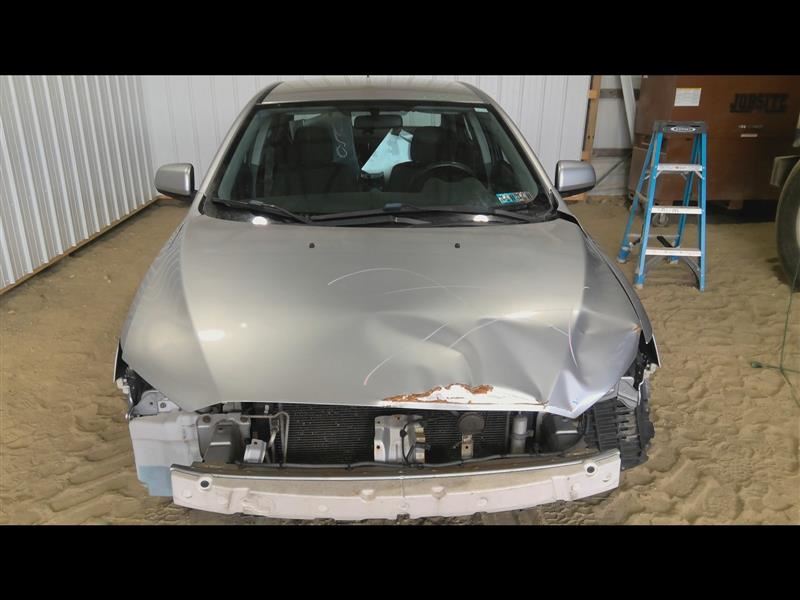https://f005.backblazeb2.com/file/img-partshotlines-com/Inventory/EC845/Vehicle/2582_04.jpg