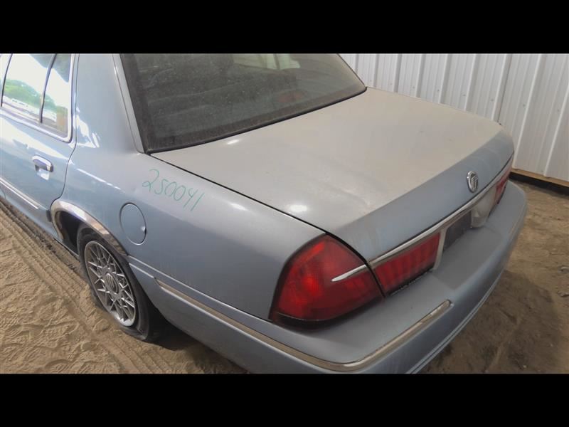 https://f005.backblazeb2.com/file/img-partshotlines-com/Inventory/EC845/Vehicle/2681_06.jpg