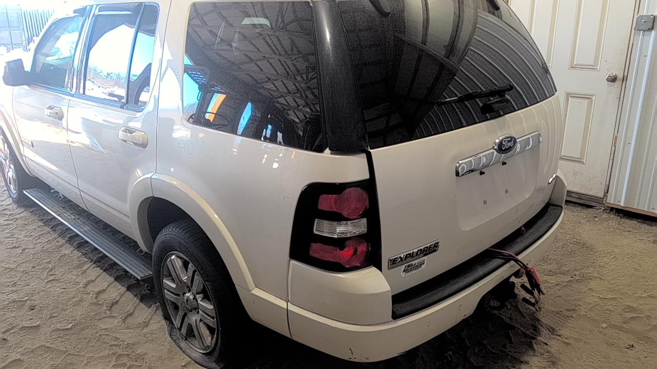 https://f005.backblazeb2.com/file/img-partshotlines-com/Inventory/EC845/Vehicle/2808_10.jpg