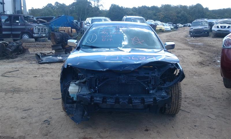 https://f005.backblazeb2.com/file/img-partshotlines-com/Inventory/EC885/Vehicle/10235_08.jpg