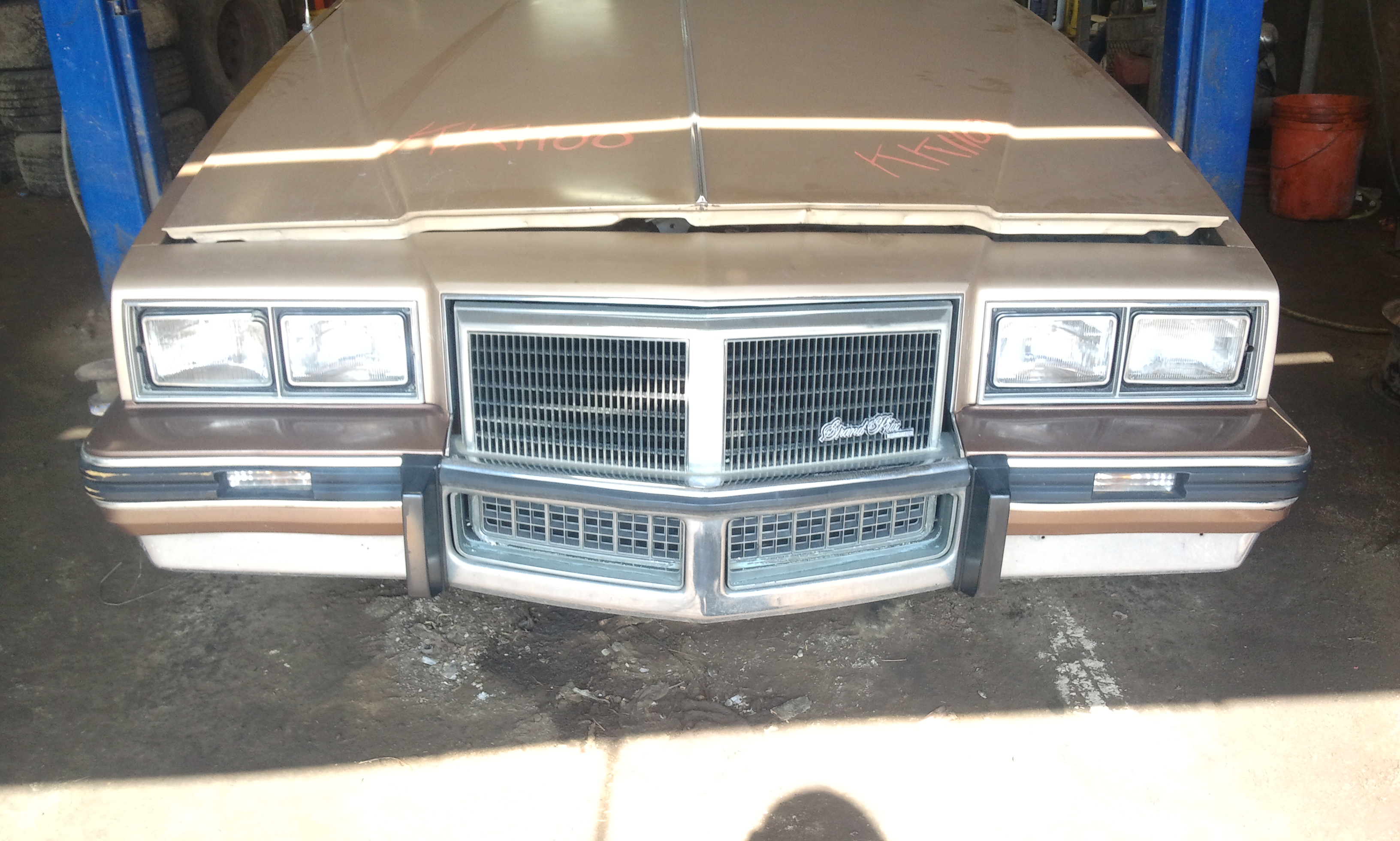 https://f005.backblazeb2.com/file/img-partshotlines-com/Inventory/EC885/Vehicle/12686_01.jpg