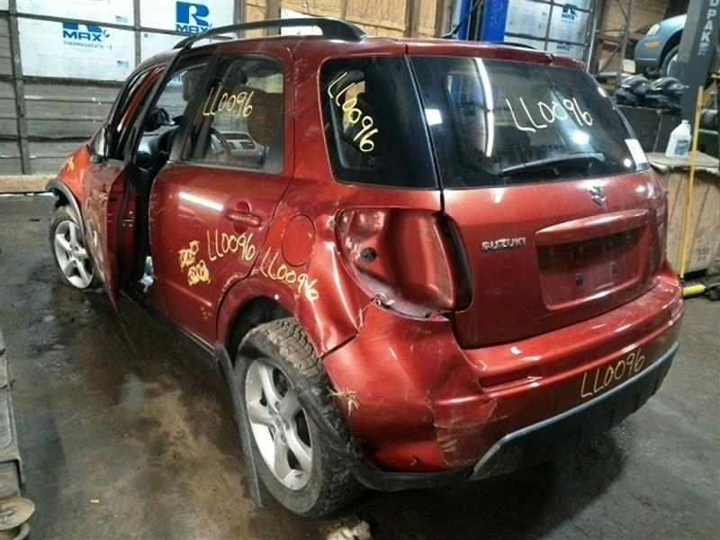 https://f005.backblazeb2.com/file/img-partshotlines-com/Inventory/EC885/Vehicle/13592_11.jpg