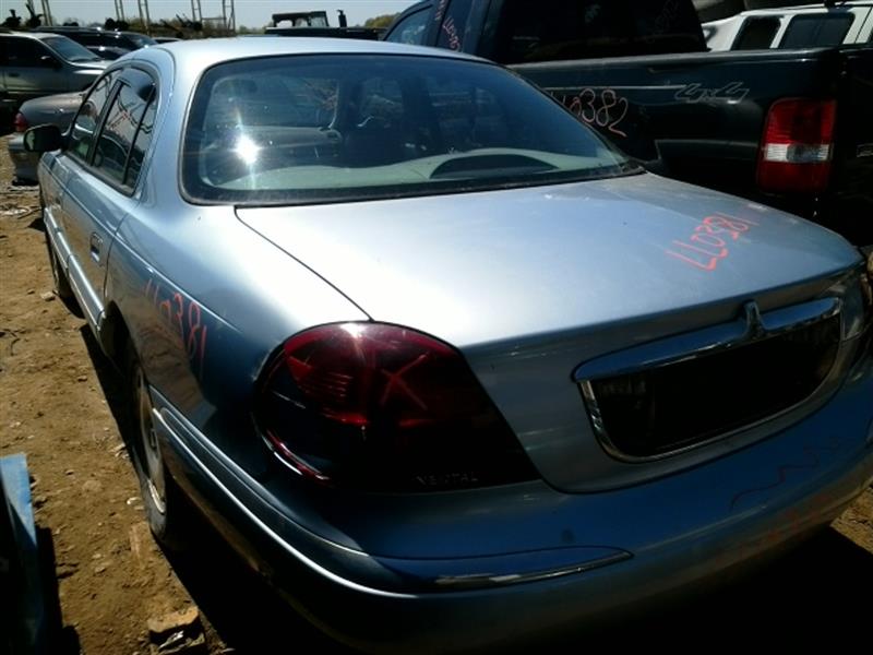 https://f005.backblazeb2.com/file/img-partshotlines-com/Inventory/EC885/Vehicle/14002_12.jpg