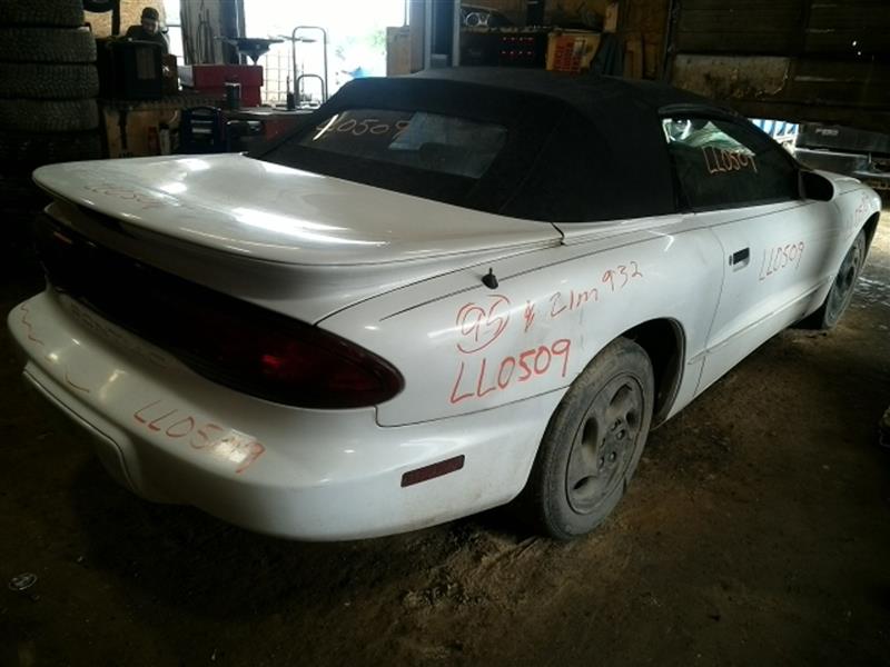 https://f005.backblazeb2.com/file/img-partshotlines-com/Inventory/EC885/Vehicle/14169_10.jpg