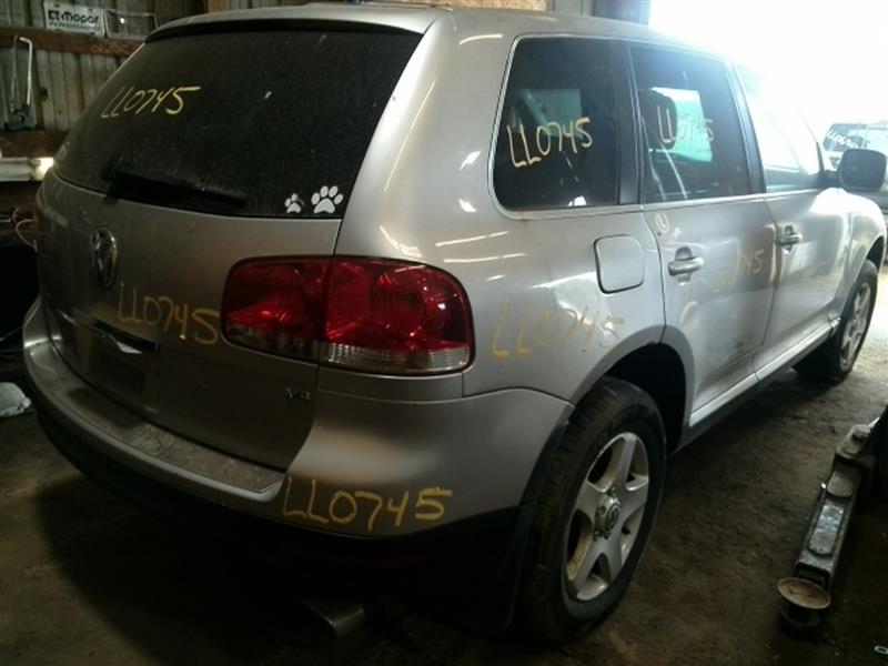 https://f005.backblazeb2.com/file/img-partshotlines-com/Inventory/EC885/Vehicle/14500_11.jpg