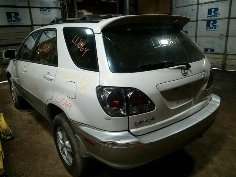 https://f005.backblazeb2.com/file/img-partshotlines-com/Inventory/EC885/Vehicle/14932_11.jpg