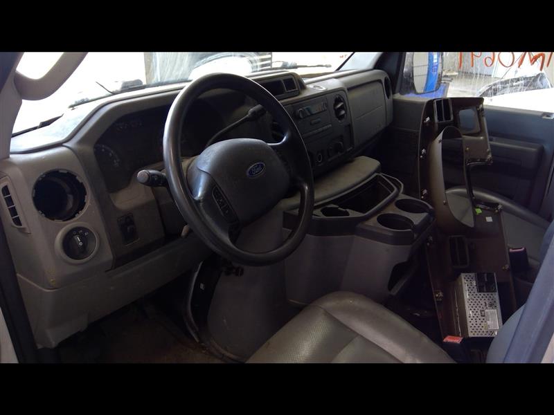 https://f005.backblazeb2.com/file/img-partshotlines-com/Inventory/EC885/Vehicle/15922_09.jpg