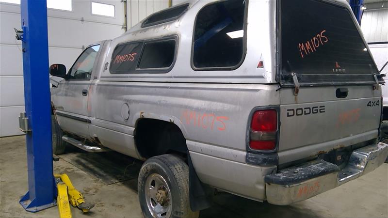 https://f005.backblazeb2.com/file/img-partshotlines-com/Inventory/EC885/Vehicle/16491_09.jpg