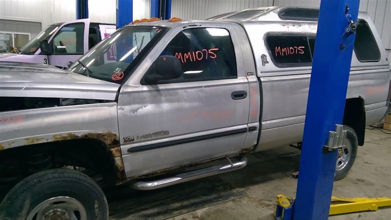 https://f005.backblazeb2.com/file/img-partshotlines-com/Inventory/EC885/Vehicle/16491_10.jpg