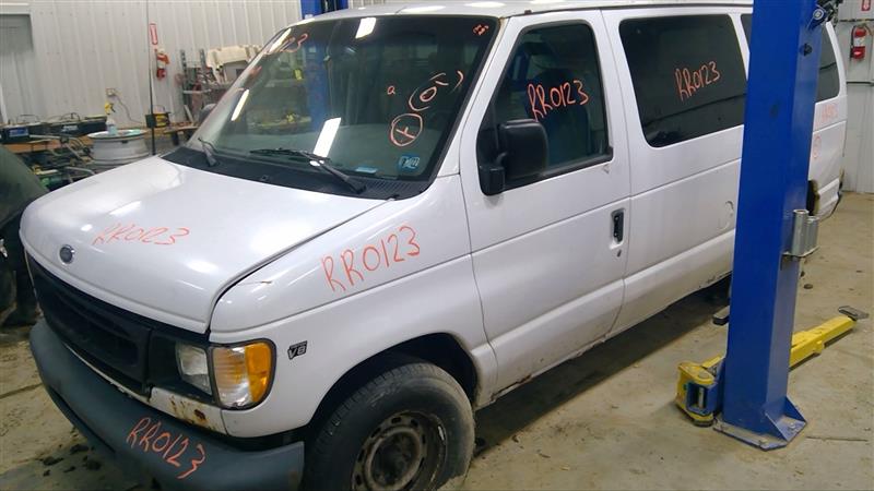 https://f005.backblazeb2.com/file/img-partshotlines-com/Inventory/EC885/Vehicle/16715_01.jpg
