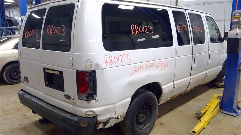 https://f005.backblazeb2.com/file/img-partshotlines-com/Inventory/EC885/Vehicle/16715_04.jpg