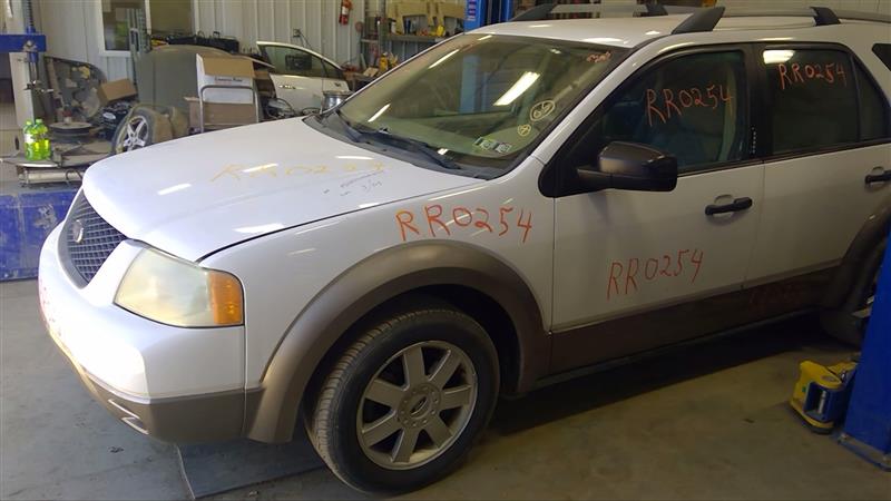 https://f005.backblazeb2.com/file/img-partshotlines-com/Inventory/EC885/Vehicle/16874_01.jpg