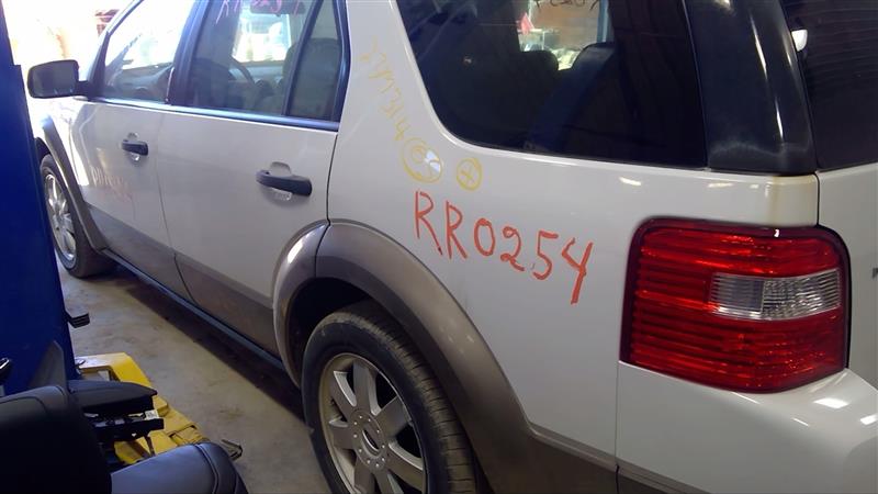 https://f005.backblazeb2.com/file/img-partshotlines-com/Inventory/EC885/Vehicle/16874_07.jpg
