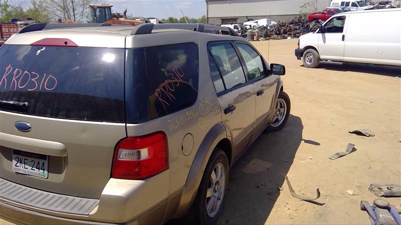 https://f005.backblazeb2.com/file/img-partshotlines-com/Inventory/EC885/Vehicle/16937_09.jpg