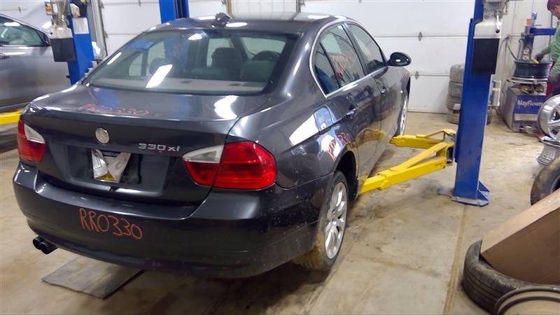https://f005.backblazeb2.com/file/img-partshotlines-com/Inventory/EC885/Vehicle/16958_10.jpg
