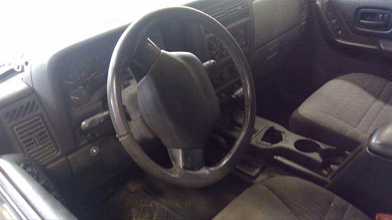 https://f005.backblazeb2.com/file/img-partshotlines-com/Inventory/EC885/Vehicle/17048_09.jpg