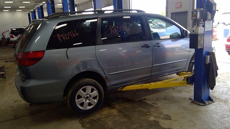 https://f005.backblazeb2.com/file/img-partshotlines-com/Inventory/EC885/Vehicle/17135_07.jpg