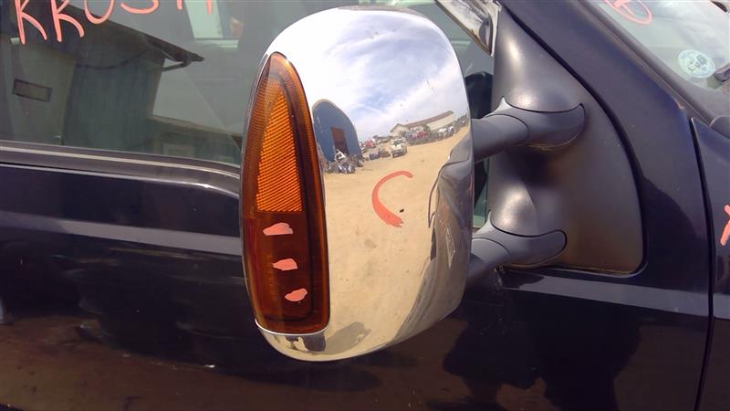 https://f005.backblazeb2.com/file/img-partshotlines-com/Inventory/EC885/Vehicle/17190_06.jpg