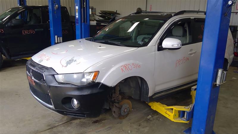 https://f005.backblazeb2.com/file/img-partshotlines-com/Inventory/EC885/Vehicle/17195_06.jpg