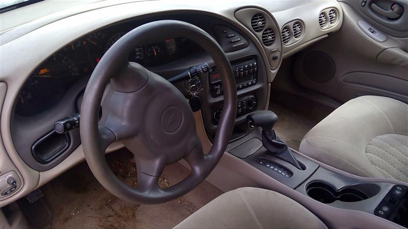 https://f005.backblazeb2.com/file/img-partshotlines-com/Inventory/EC885/Vehicle/17207_11.jpg