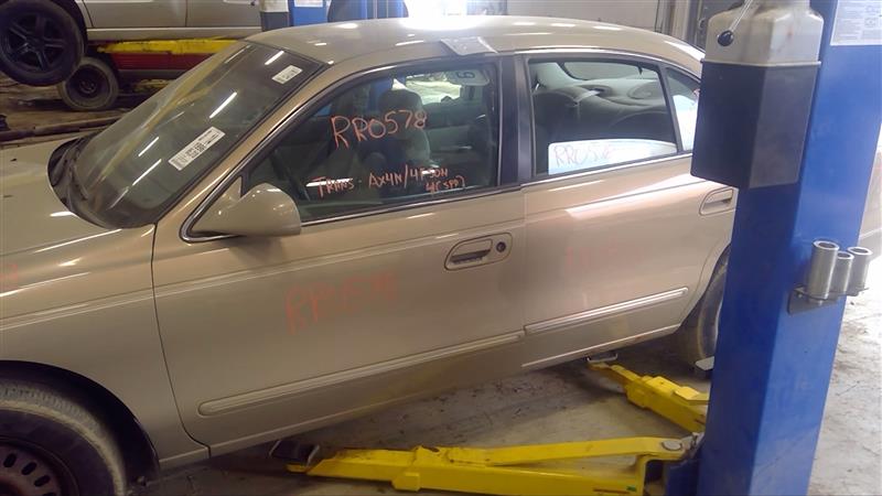 https://f005.backblazeb2.com/file/img-partshotlines-com/Inventory/EC885/Vehicle/17272_09.jpg