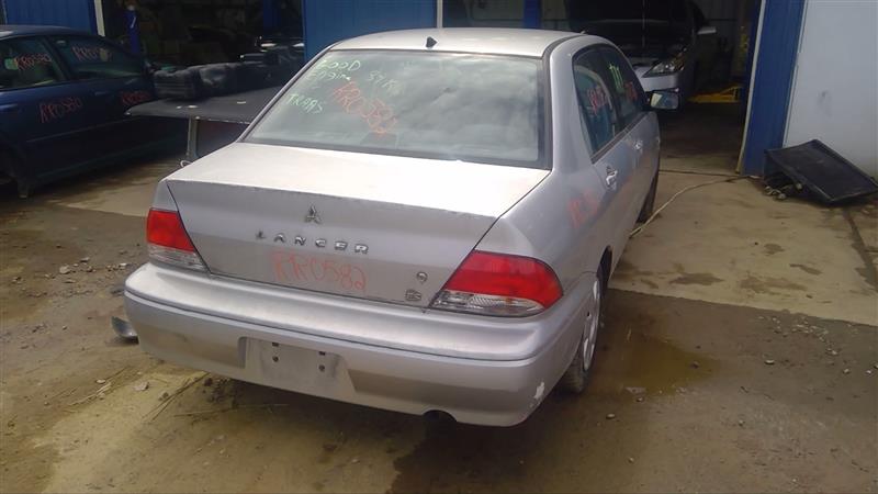 https://f005.backblazeb2.com/file/img-partshotlines-com/Inventory/EC885/Vehicle/17276_10.jpg