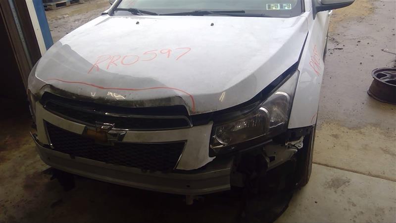 https://f005.backblazeb2.com/file/img-partshotlines-com/Inventory/EC885/Vehicle/17298_04.jpg