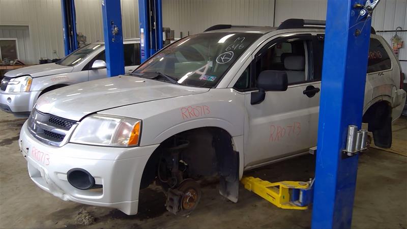 https://f005.backblazeb2.com/file/img-partshotlines-com/Inventory/EC885/Vehicle/17504_09.jpg
