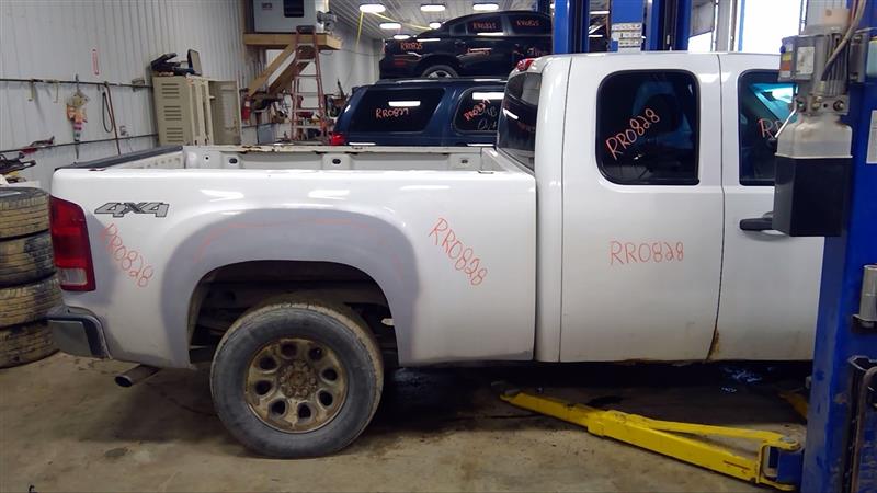 https://f005.backblazeb2.com/file/img-partshotlines-com/Inventory/EC885/Vehicle/17691_10.jpg