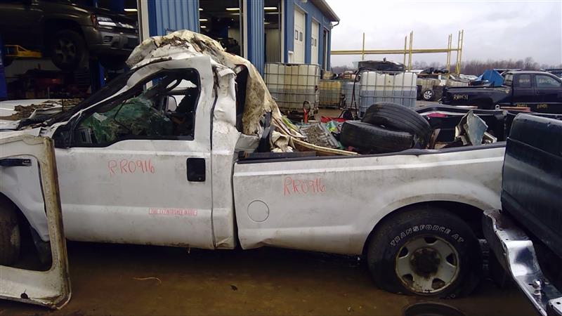 https://f005.backblazeb2.com/file/img-partshotlines-com/Inventory/EC885/Vehicle/17853_08.jpg