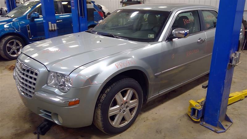 https://f005.backblazeb2.com/file/img-partshotlines-com/Inventory/EC885/Vehicle/17904_06.jpg