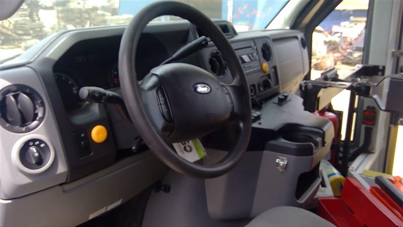 https://f005.backblazeb2.com/file/img-partshotlines-com/Inventory/EC885/Vehicle/18101_08.jpg