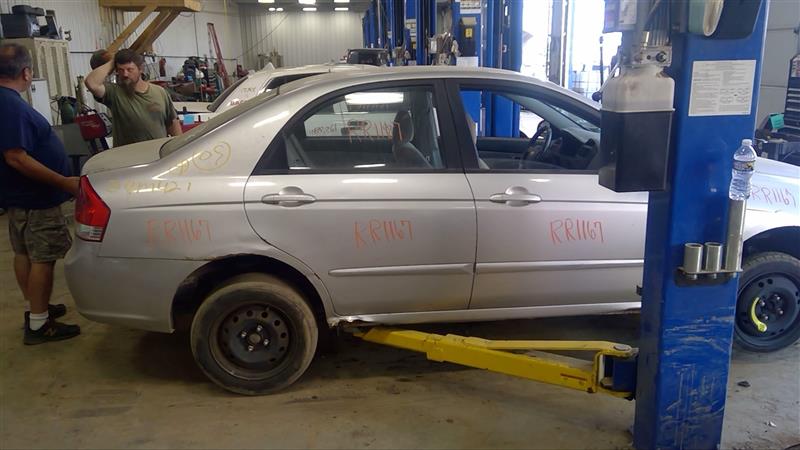 https://f005.backblazeb2.com/file/img-partshotlines-com/Inventory/EC885/Vehicle/18248_07.jpg