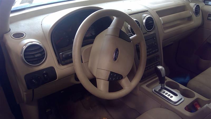 https://f005.backblazeb2.com/file/img-partshotlines-com/Inventory/EC885/Vehicle/18256_11.jpg
