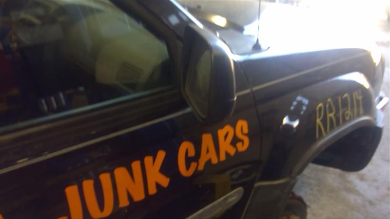 https://f005.backblazeb2.com/file/img-partshotlines-com/Inventory/EC885/Vehicle/18315_10.jpg