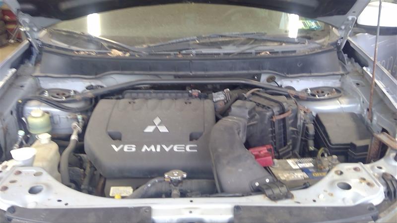 https://f005.backblazeb2.com/file/img-partshotlines-com/Inventory/EC885/Vehicle/18383_01.jpg