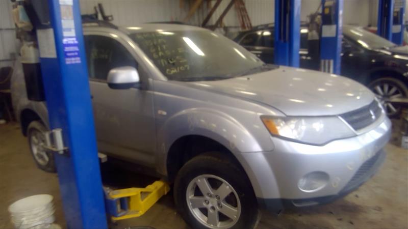 https://f005.backblazeb2.com/file/img-partshotlines-com/Inventory/EC885/Vehicle/18383_05.jpg