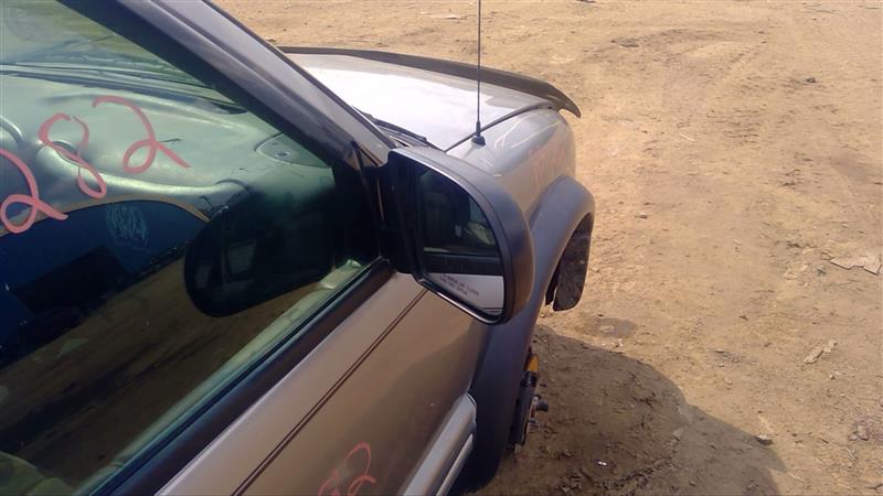 https://f005.backblazeb2.com/file/img-partshotlines-com/Inventory/EC885/Vehicle/18411_09.jpg