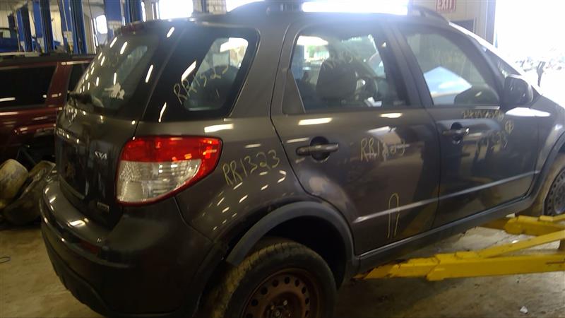 https://f005.backblazeb2.com/file/img-partshotlines-com/Inventory/EC885/Vehicle/18471_05.jpg