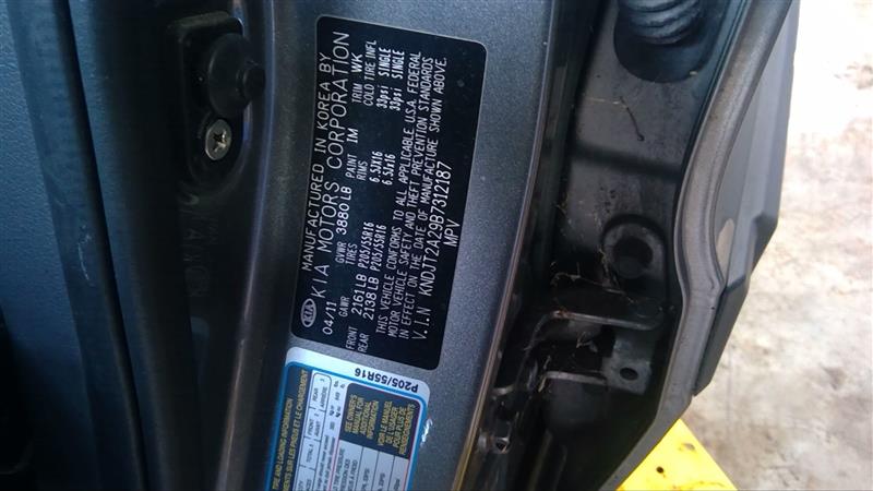 https://f005.backblazeb2.com/file/img-partshotlines-com/Inventory/EC885/Vehicle/18506_12.jpg