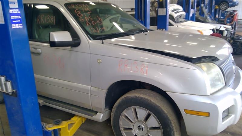 https://f005.backblazeb2.com/file/img-partshotlines-com/Inventory/EC885/Vehicle/18542_04.jpg