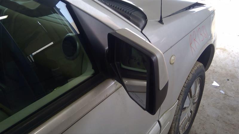 https://f005.backblazeb2.com/file/img-partshotlines-com/Inventory/EC885/Vehicle/18542_09.jpg